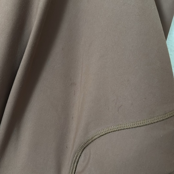 Women’s Plus Size Old Navy Active Powersoft High Rise Leggings, 4X, Brown - Picture 3 of 5